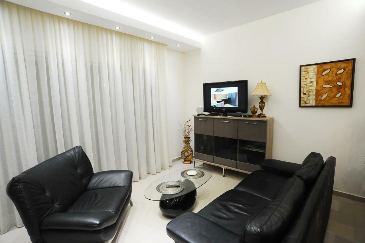 Thalia Premium Apartment Kavála ภายนอก รูปภาพ